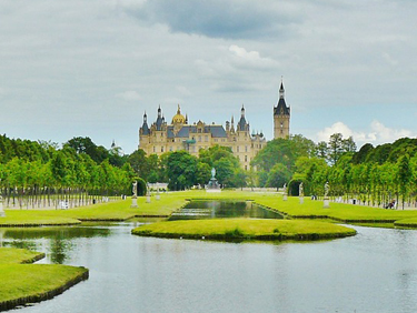 Schwerin: die Stadt am See